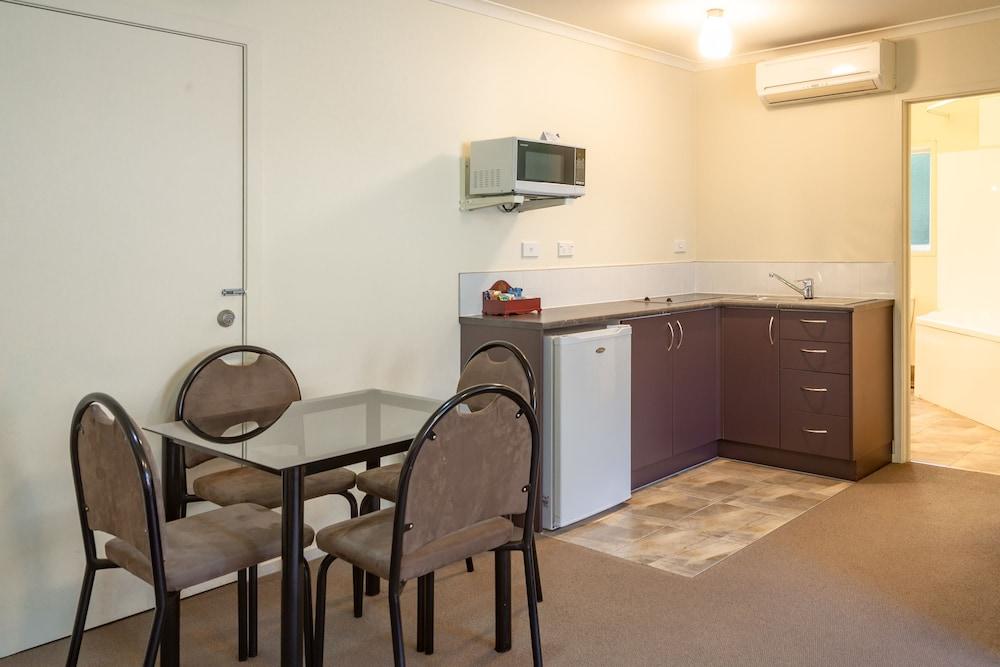 Motel Western Bks Pioneer Motor 4*